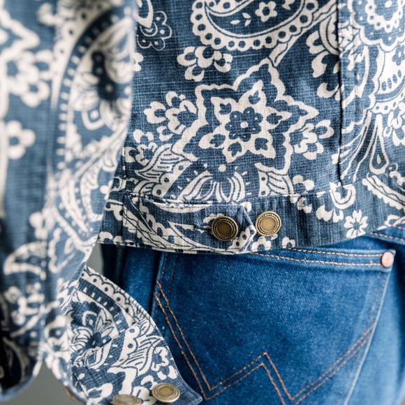 Charter Club Button Jean Jacket - Petite Medium - Blue Ivory Paisley - Picture 8 of 10